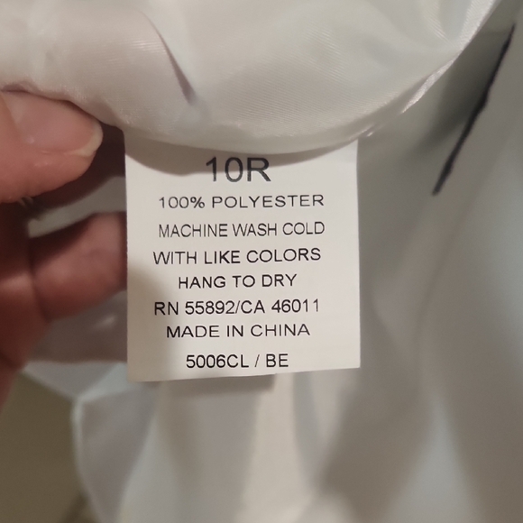 Chic White Women's Blazer - Picture 3 of 8